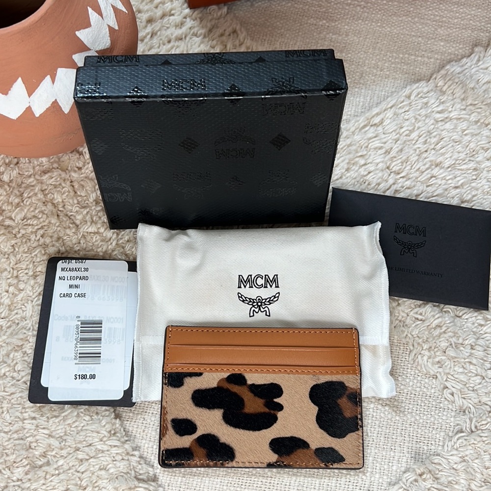 🪷NEW Gorgeous MCM Leopard calf hair leather mini card case.